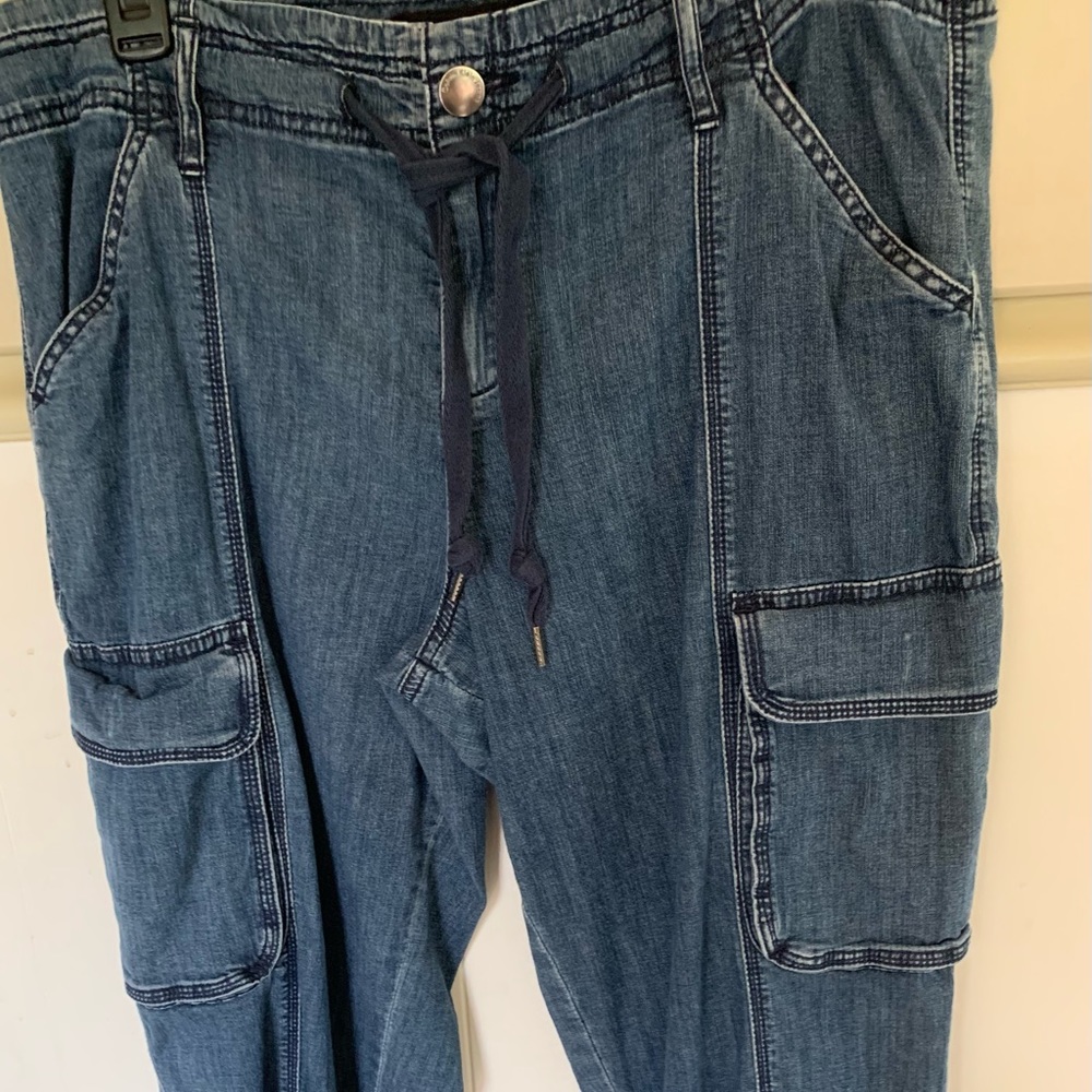 Chaps Denim Capris - Picture 5 of 6